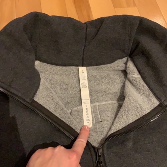 VEUC Lululemon Hug it Out Full Zip Up Dark Grey Sweatshirt / Jacket - size 6 - Picture 3 of 17